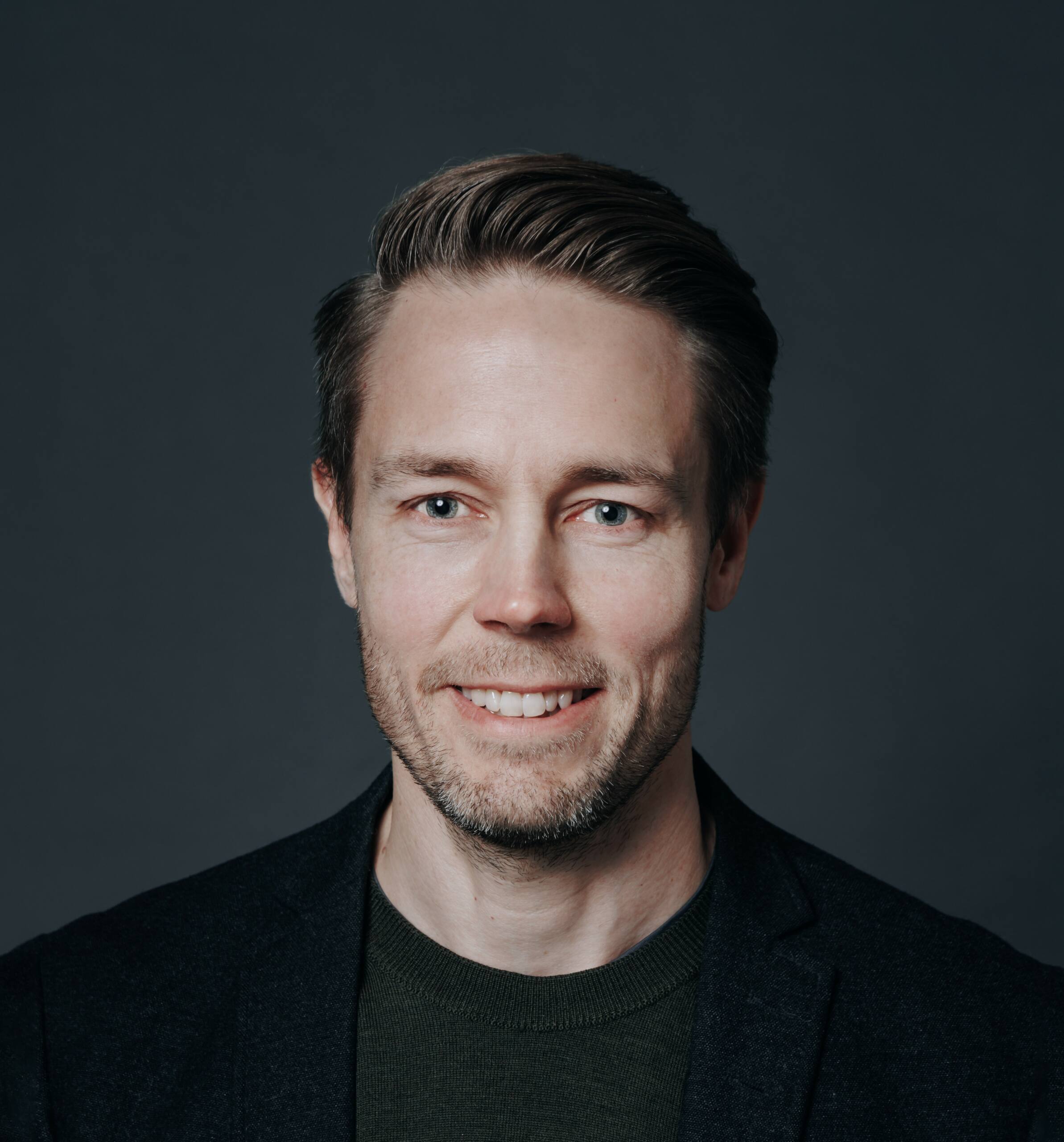 Daniel Eriksson mäklare på Svensk Fastighetsförmedling.